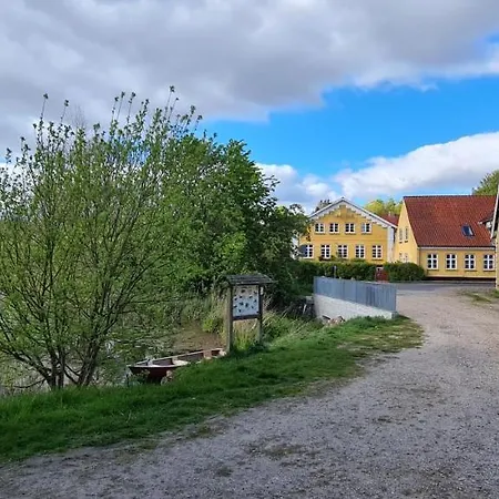 The Old Mill - By The - 2 Bedroom *